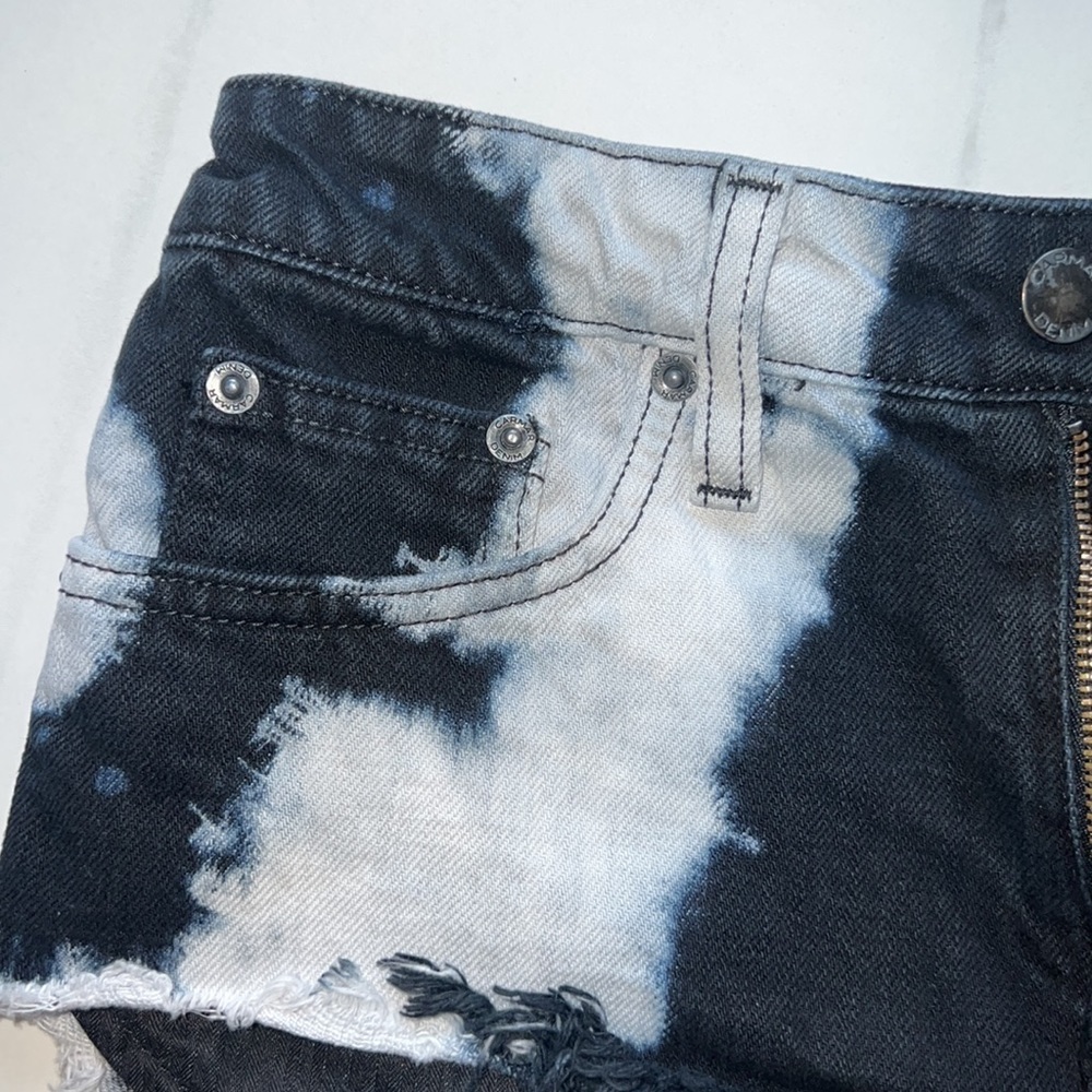 Carmar Dark Denim Tie-Dye Super Short Shorts Size 25 - Picture 3 of 7